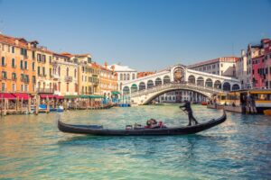Private Gondelfahrt in Venedig: Entdecken Sie die Rialtobrücke