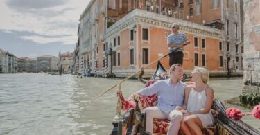 Privates Fotoshooting in Venedig mit Gondelfahrt